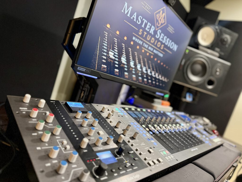 Professional recording and mixing equipment at Master Session Studios